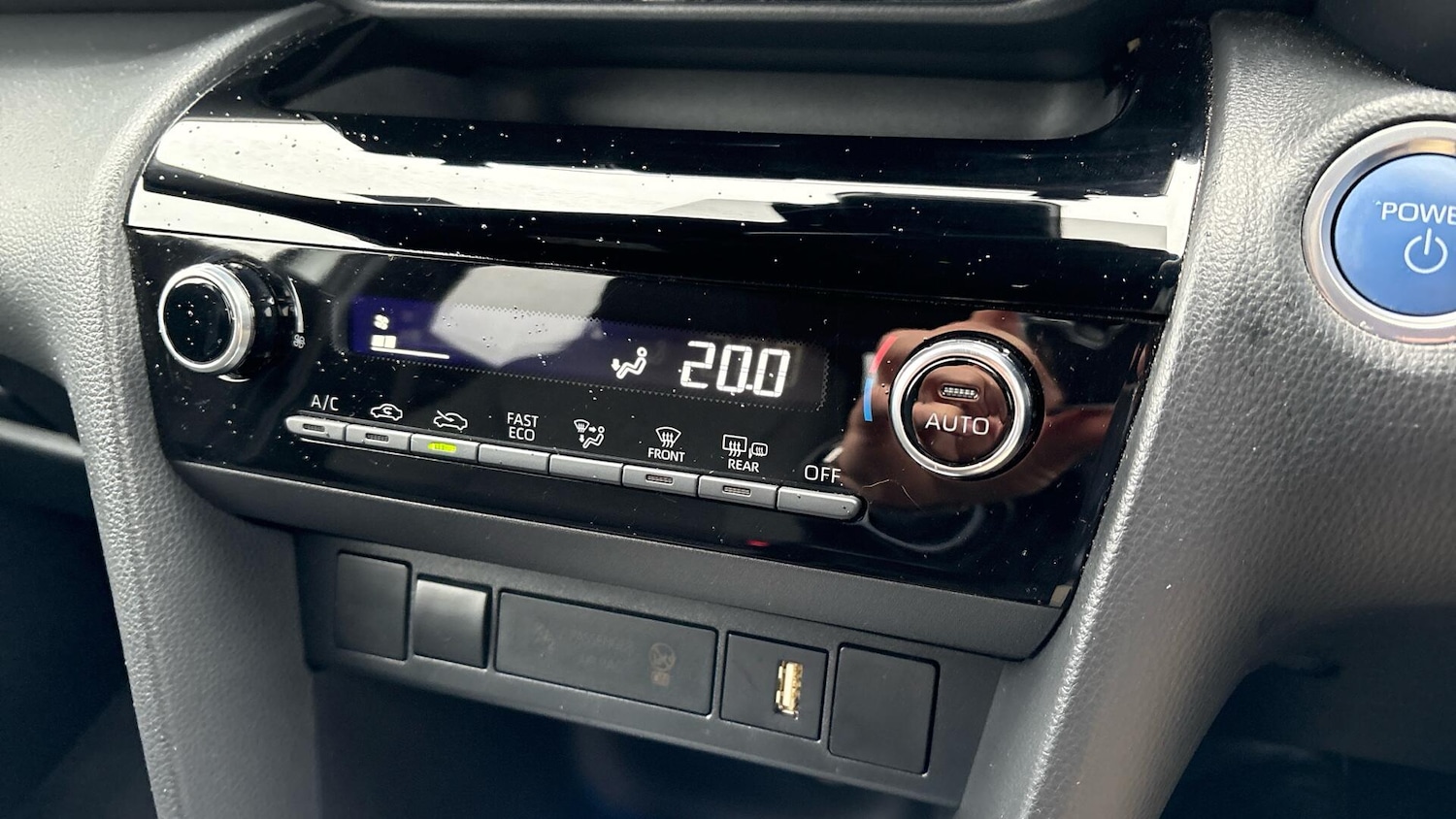 Used Toyota Yaris Cross 2023 for sale - 76898851: Photo 40