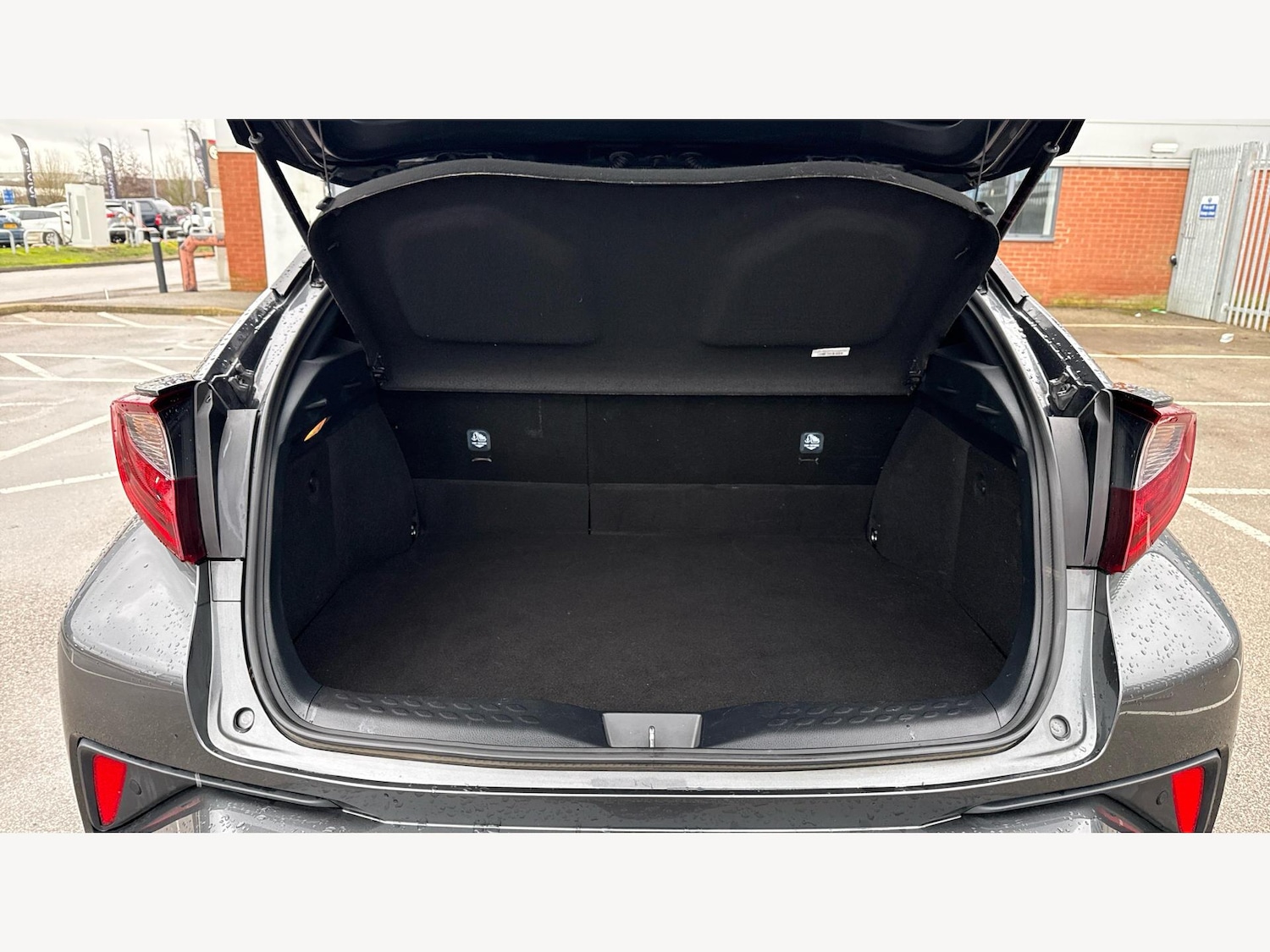 Used Toyota C-HR 2022 for sale - 77559059: Photo 16