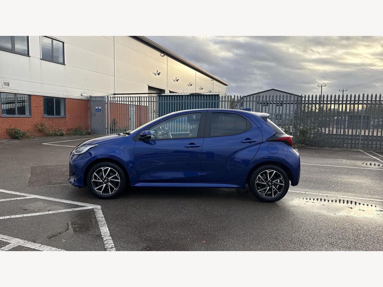 Used Toyota Yaris 2023 for sale - 76538505: Photo 19