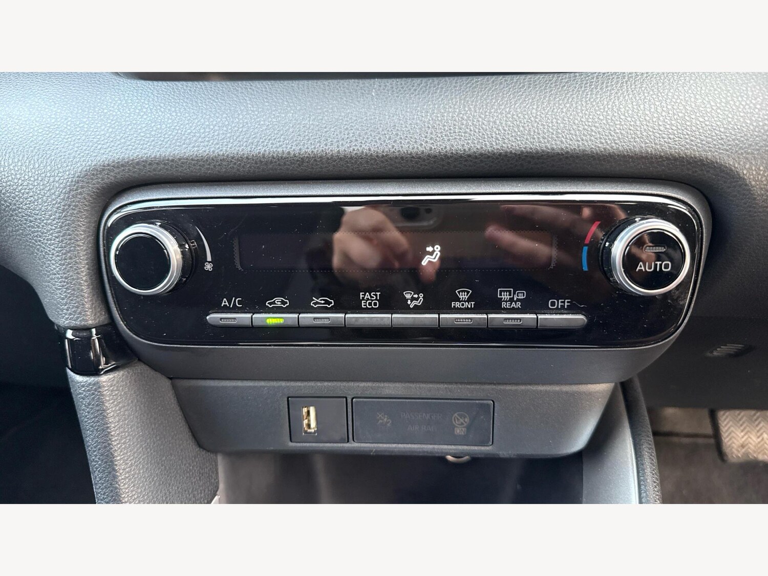 Used Toyota Yaris 2023 for sale - 76538505: Photo 26