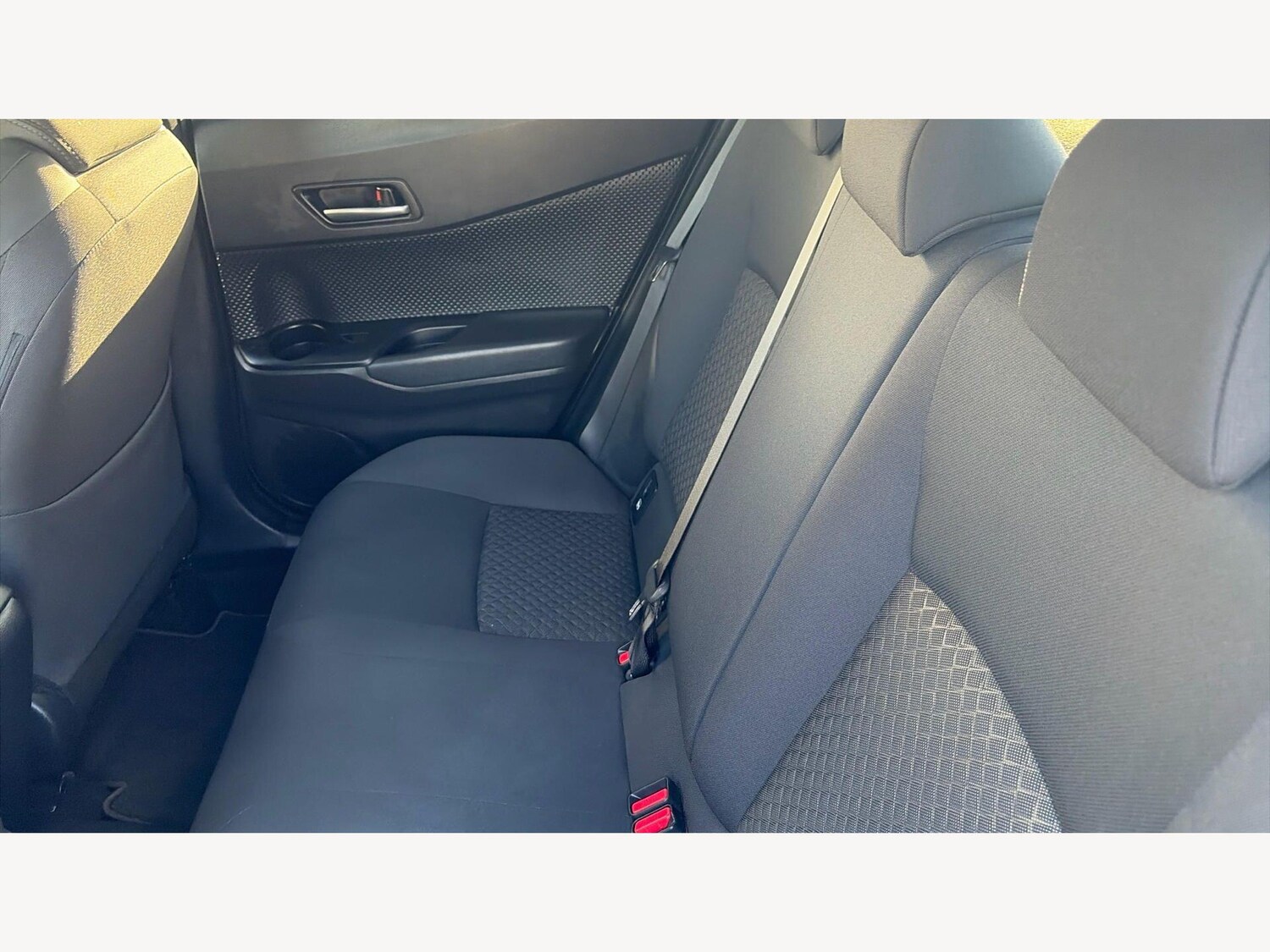 Used Toyota C-HR 2023 for sale - 77783077: Photo 15