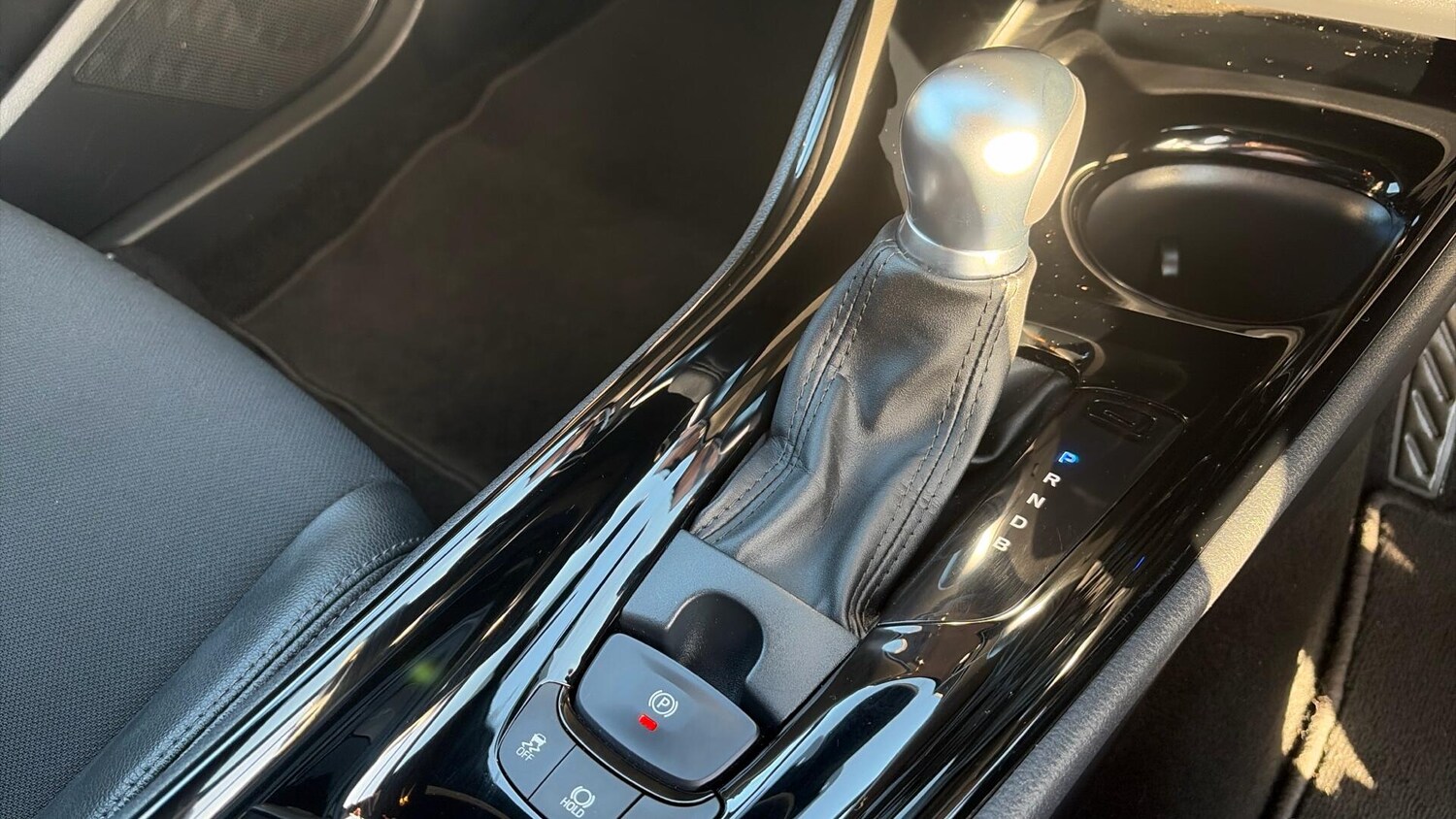 Used Toyota C-HR 2023 for sale - 77783077: Photo 37