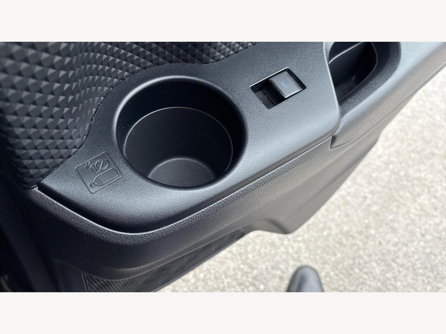 Used Toyota C-HR for sale - 77909233: Photo 22