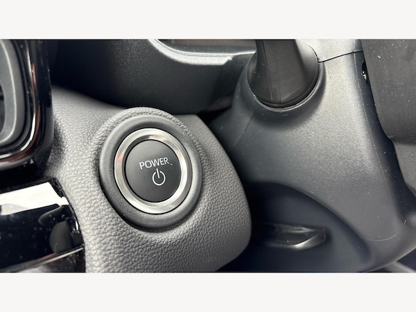 Used Toyota Yaris Cross 2025 for sale - 75634404: Photo 32