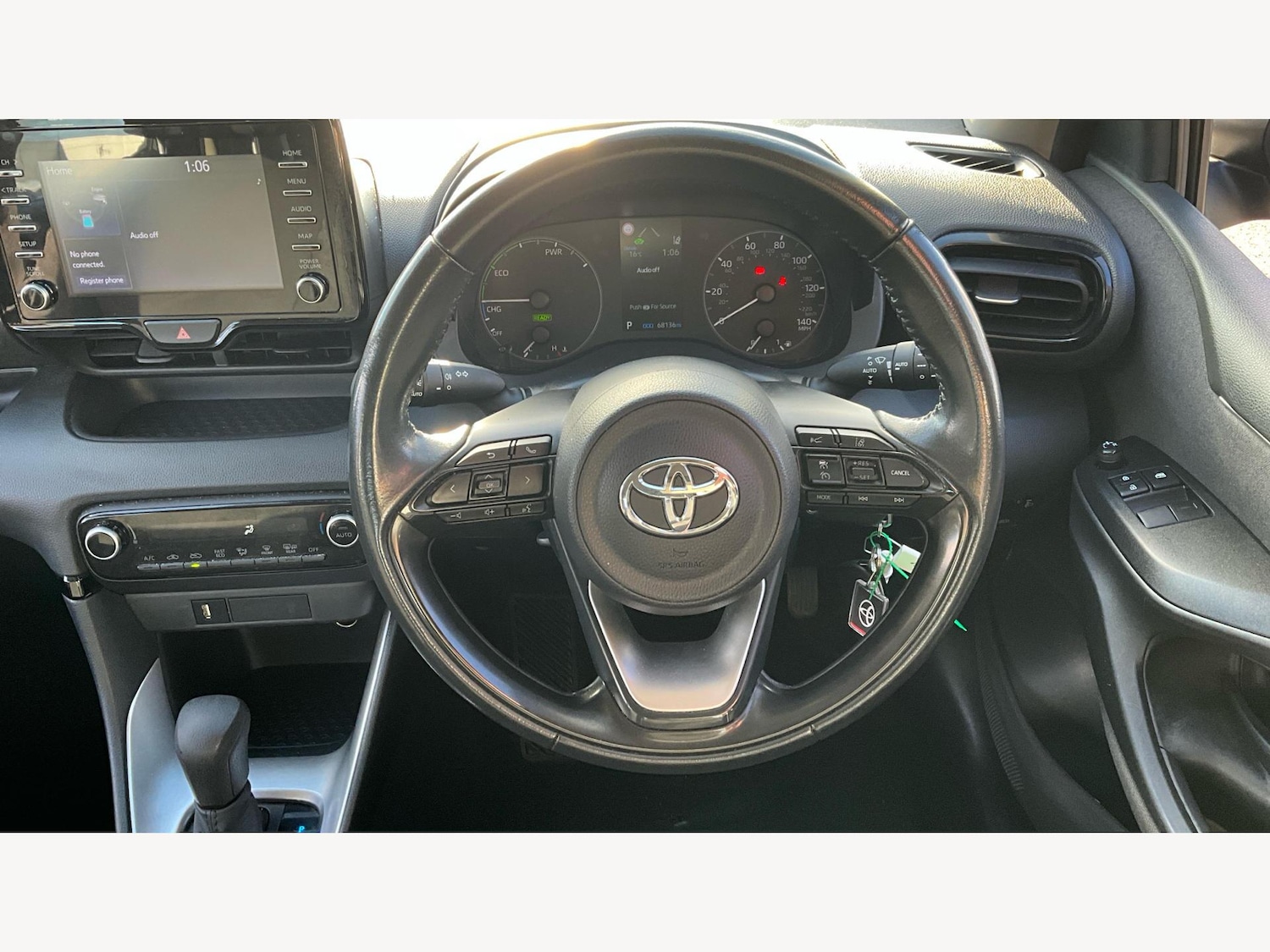 Used Toyota Yaris 2022 for sale - 76592877: Photo 8