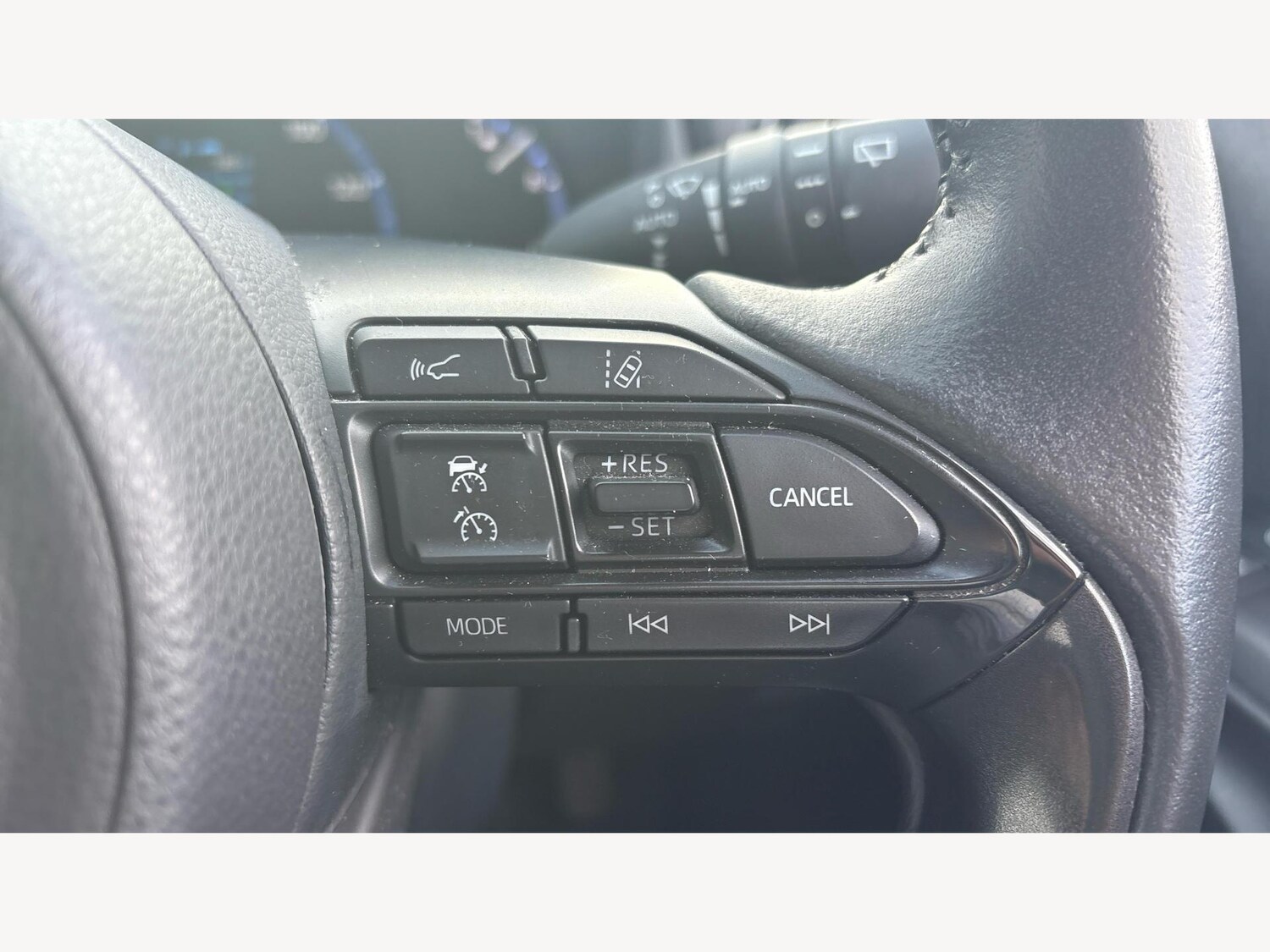 Used Toyota Yaris Cross 2022 for sale - 76537698: Photo 23