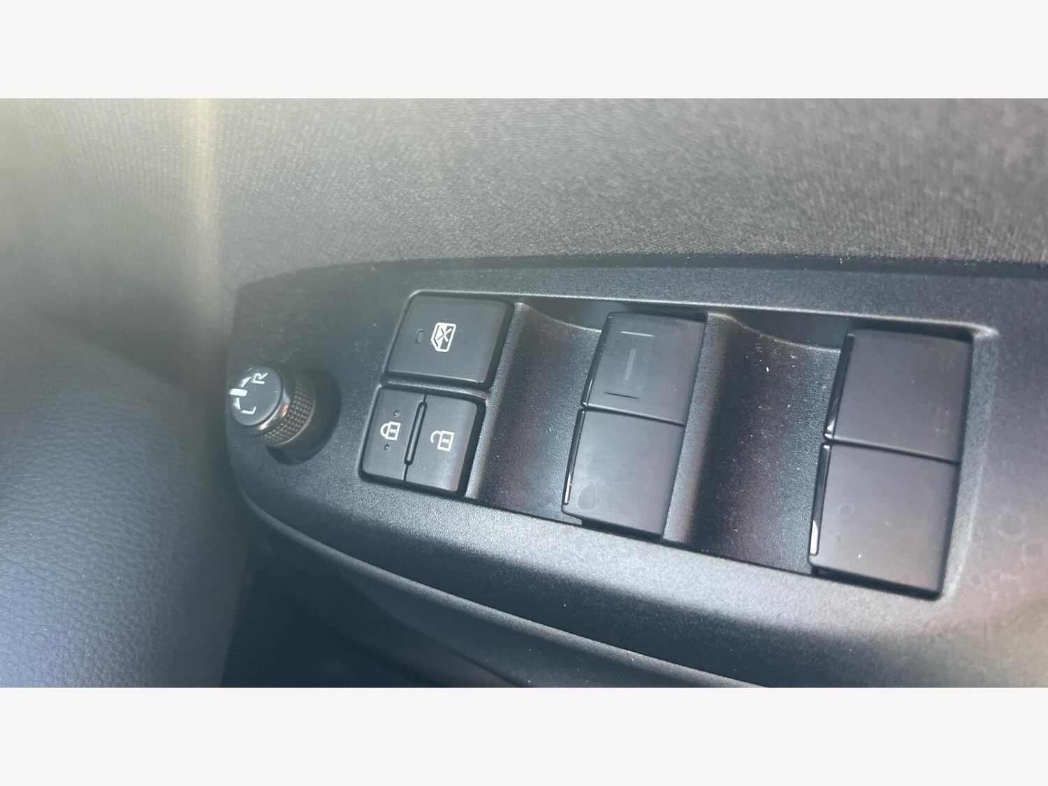 Used Toyota Yaris for sale - 76537707: Photo 22