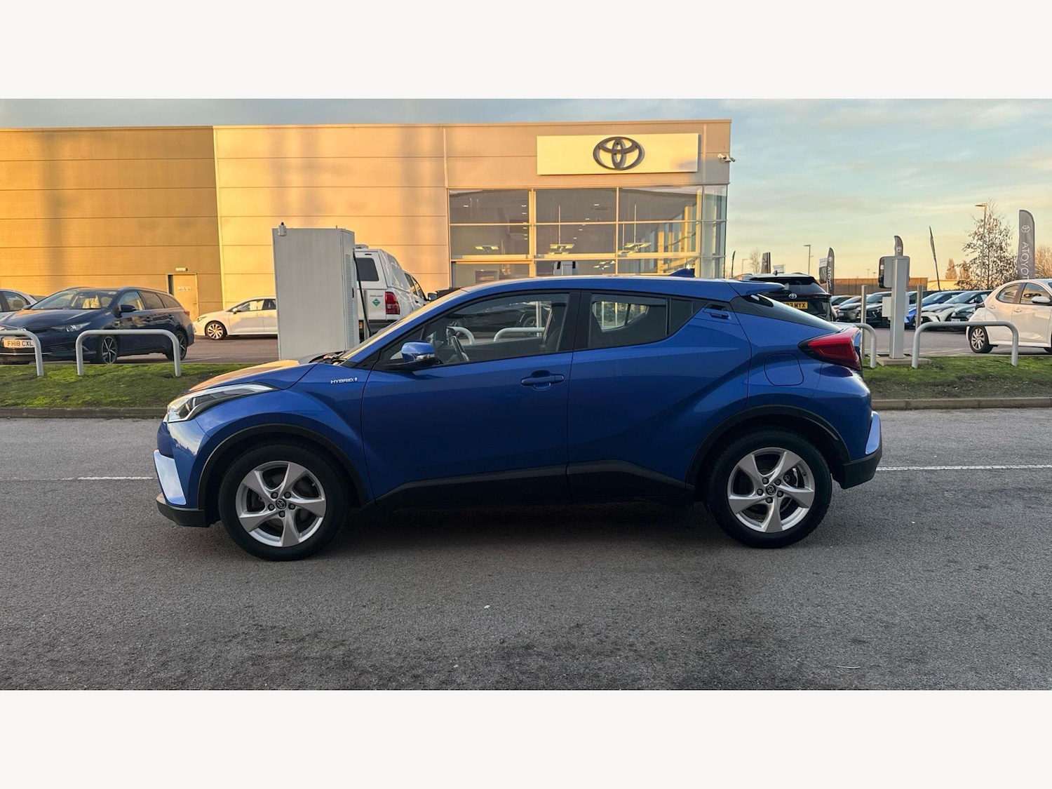 Used Toyota C-HR for sale - 77704631: Photo 19