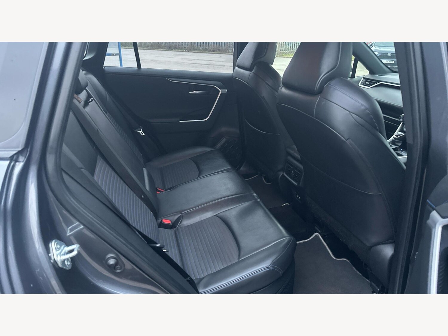 Used Toyota RAV4 2021 for sale - 77343792: Photo 14