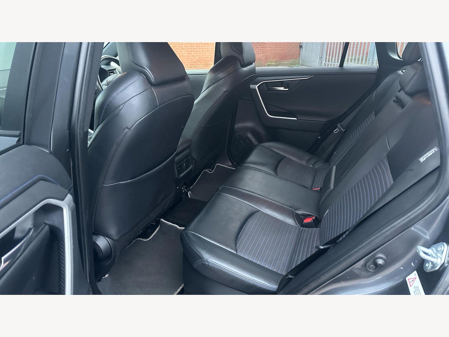 Used Toyota RAV4 2021 for sale - 77343792: Photo 15