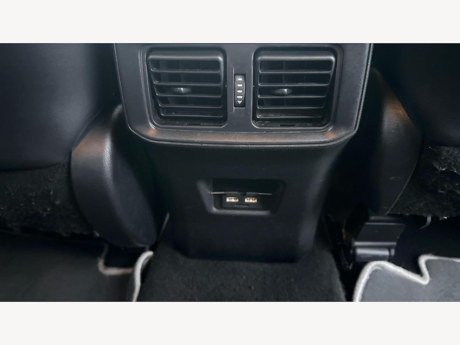 Used Toyota RAV4 2021 for sale - 77343792: Photo 31