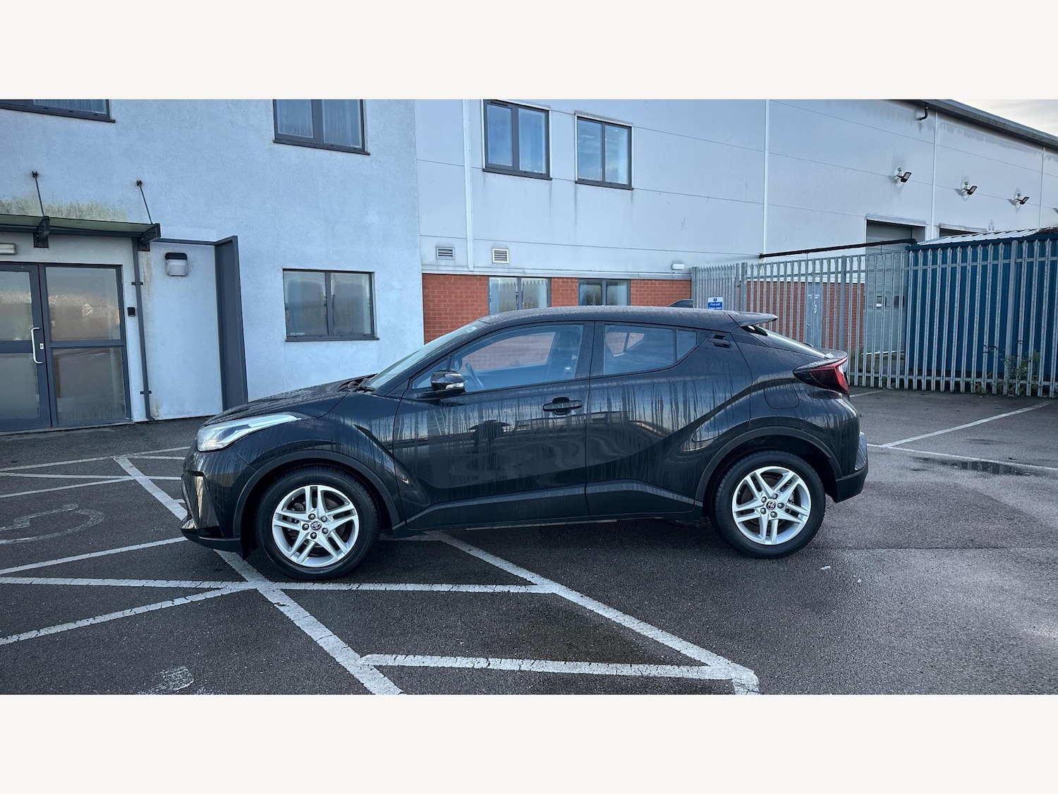 Used Toyota C-HR 2022 for sale - 77344287: Photo 19