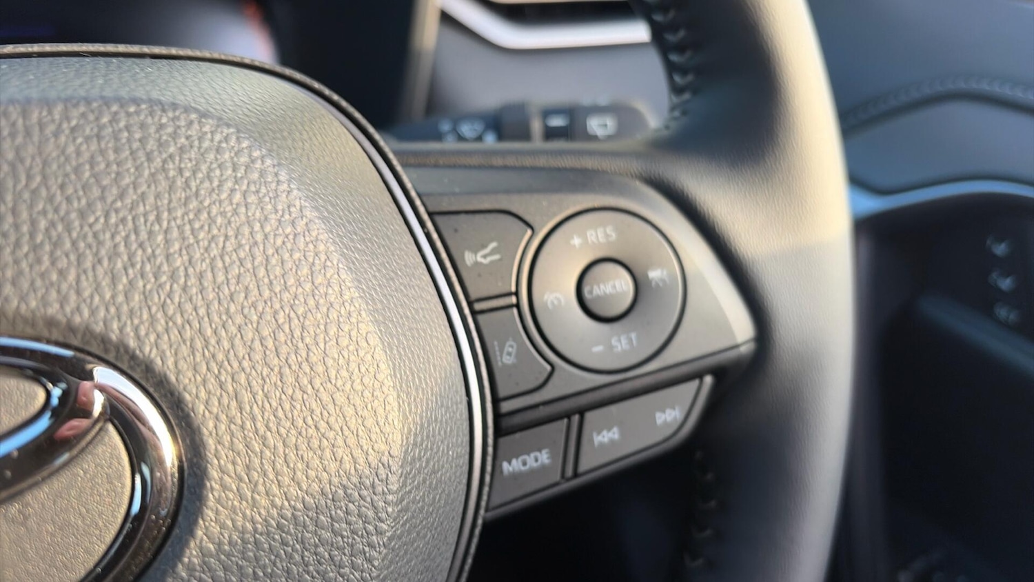 Used Toyota RAV4 2025 for sale - 77683954: Photo 38