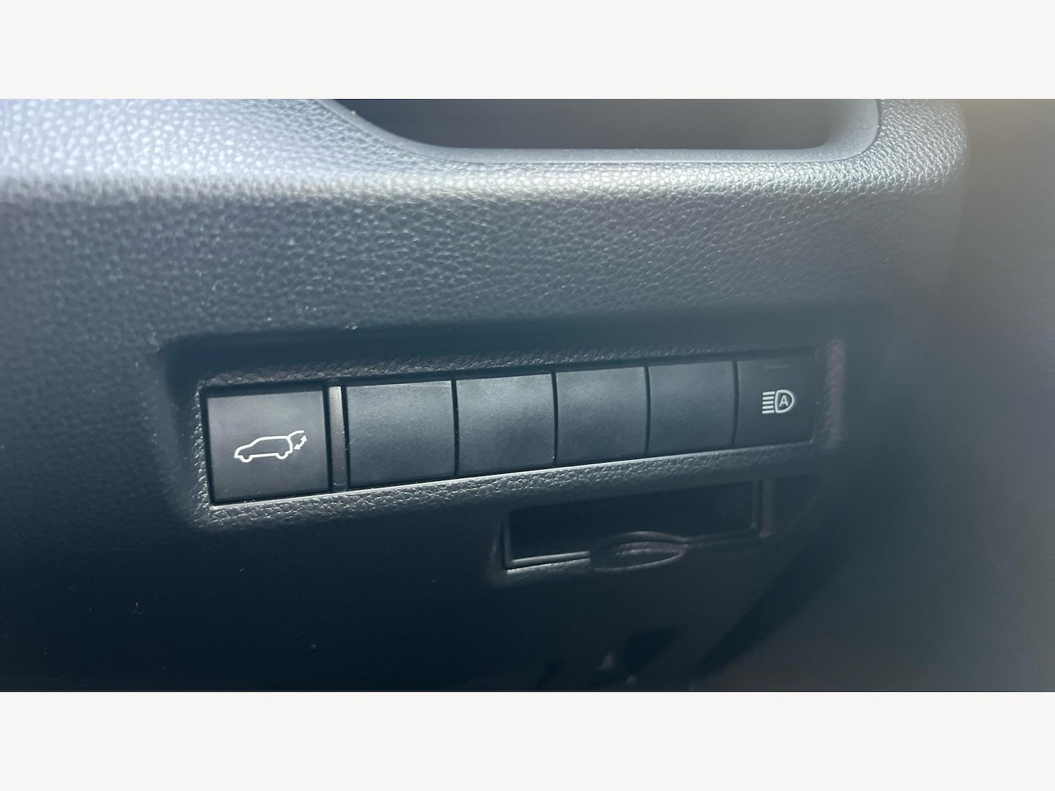 Used Toyota RAV4 2020 for sale - 77098171: Photo 22