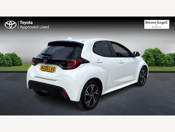 Used Toyota Yaris 2025 for sale - 79553201: Photo