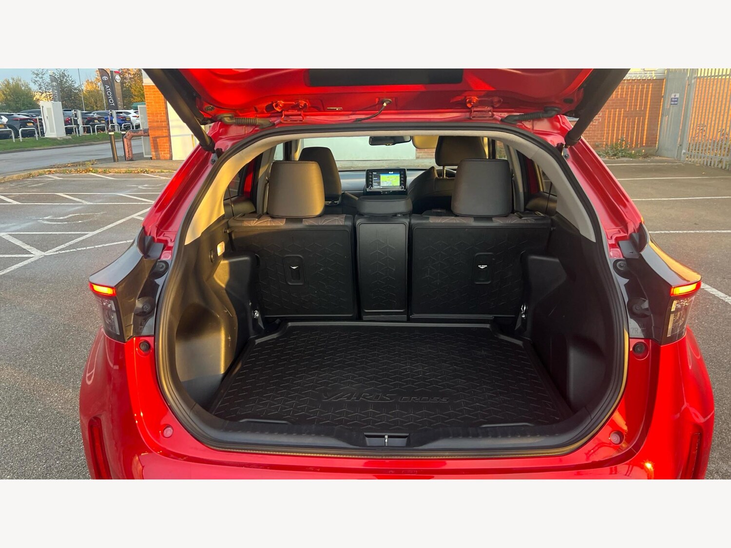 Used Toyota Yaris Cross 2024 for sale - 76539165: Photo 16