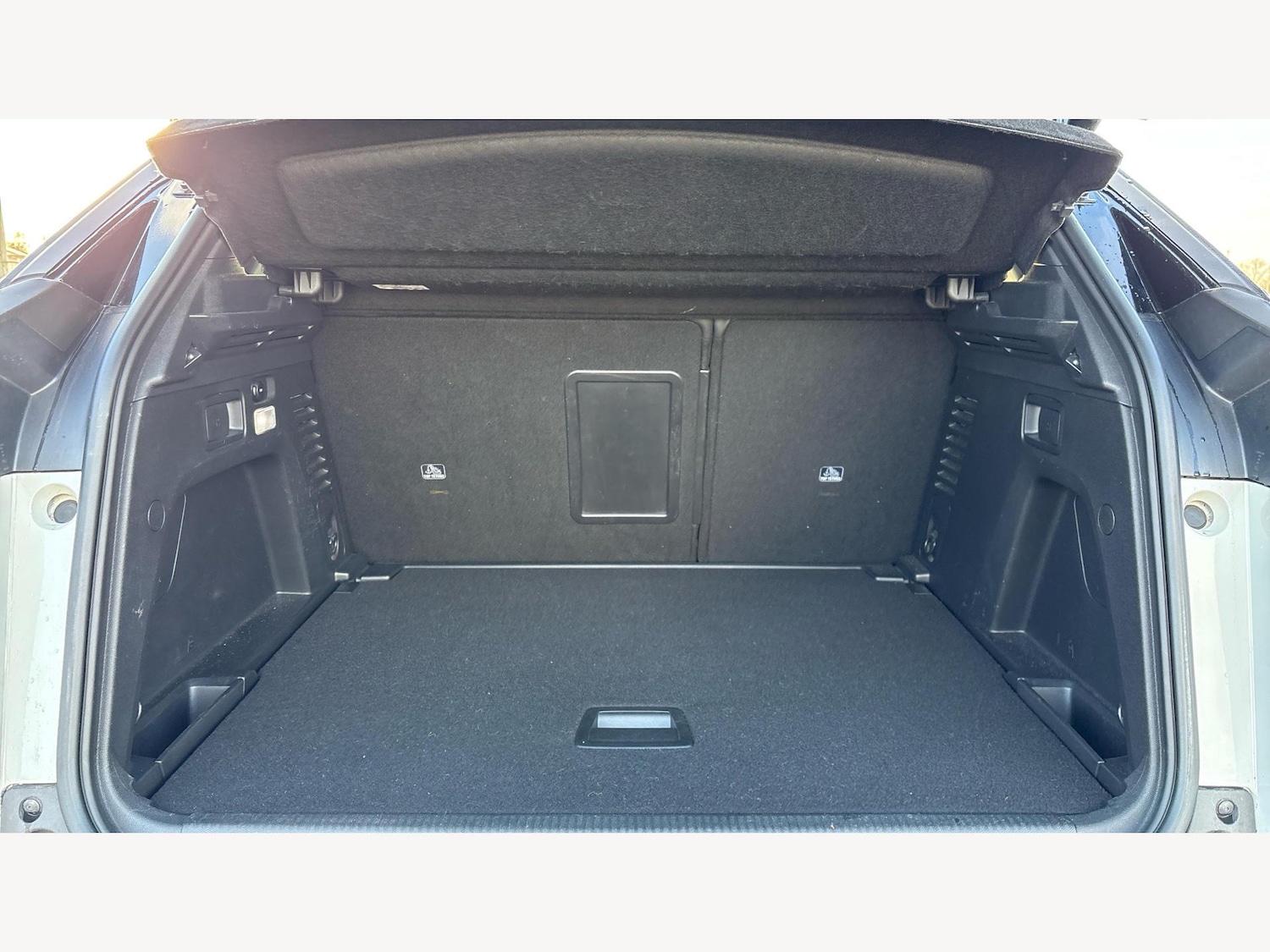 Used Peugeot 3008 2020 for sale - 77120694: Photo 16