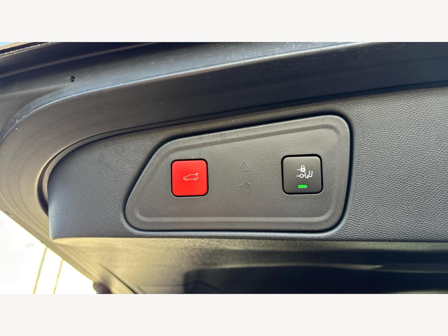 Used Peugeot 3008 2020 for sale - 77120694: Photo 22