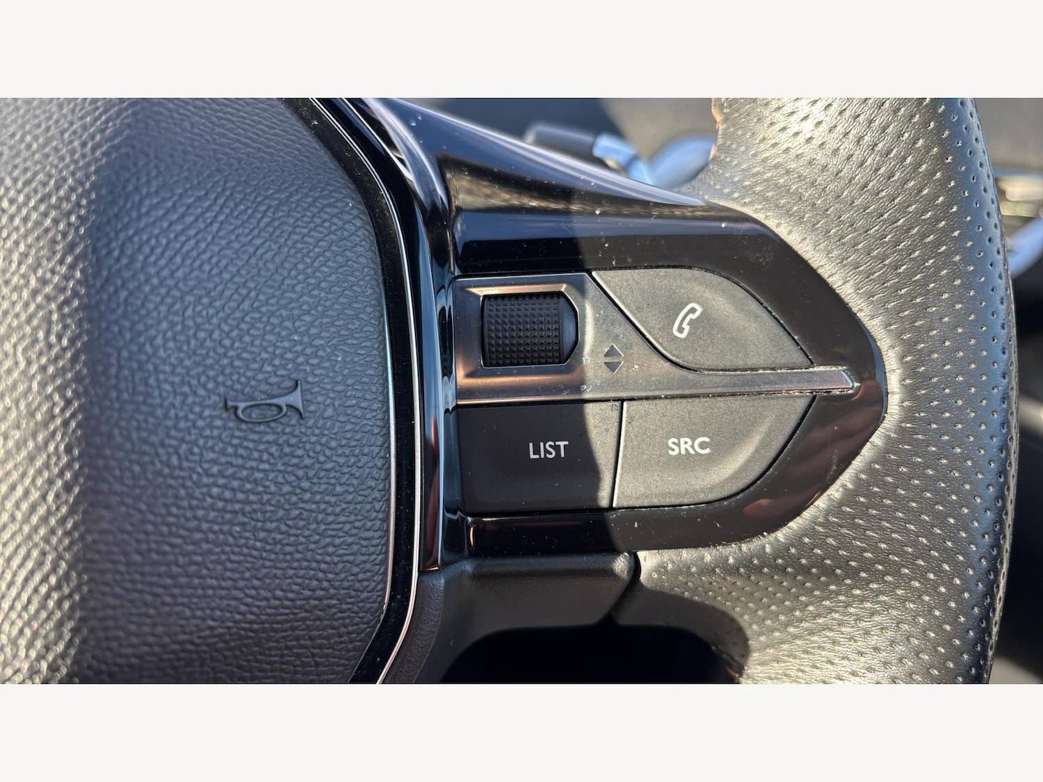 Used Peugeot 3008 2020 for sale - 77120694: Photo 25