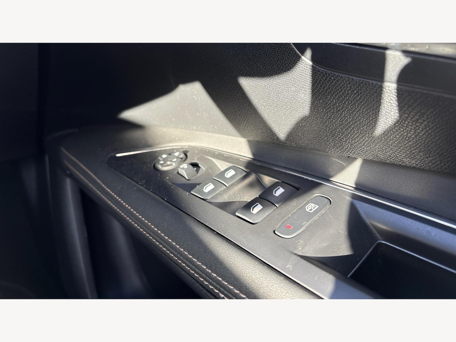 Used Peugeot 3008 2020 for sale - 77120694: Photo 28