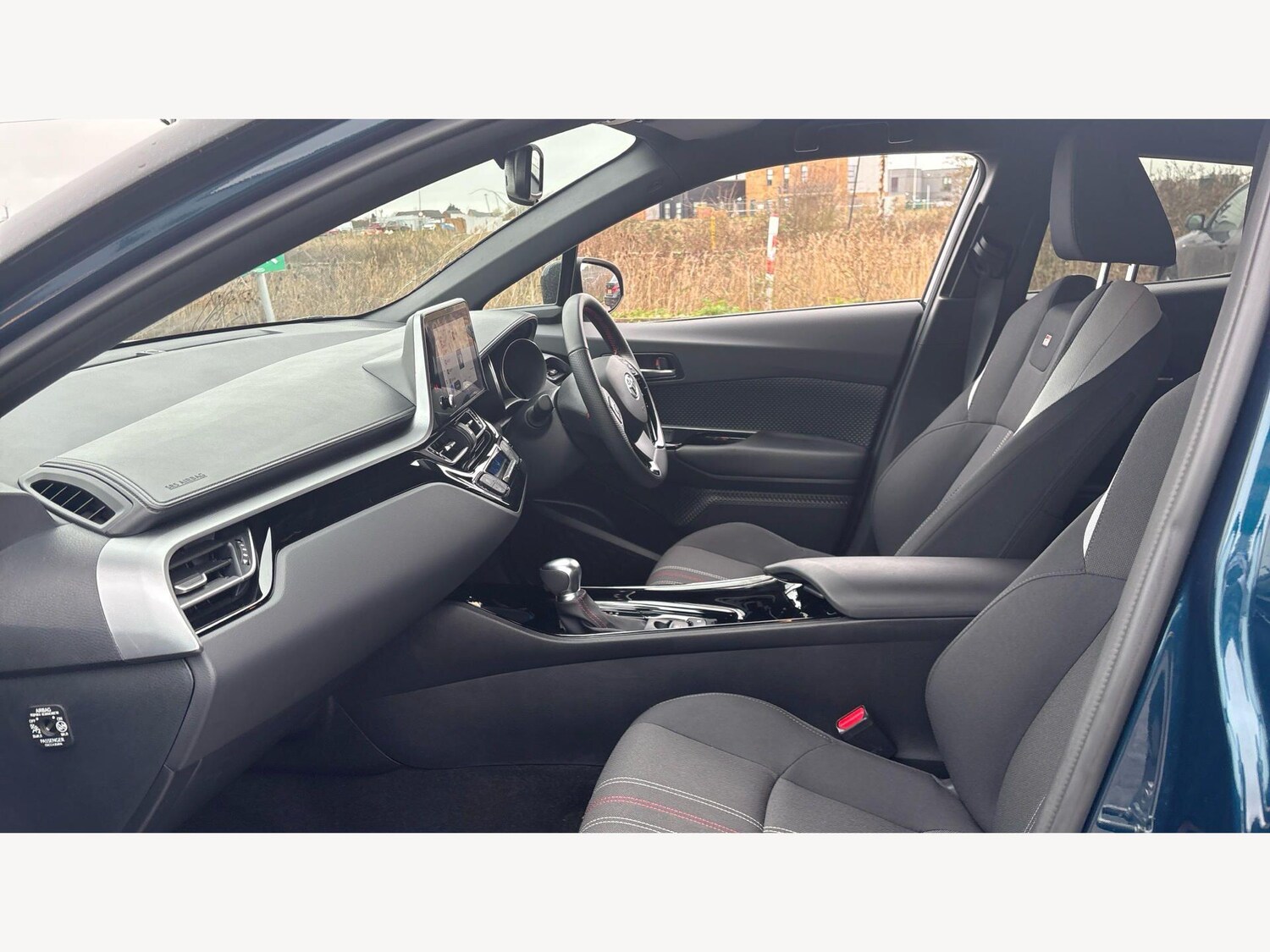 Used Toyota C-HR 2023 for sale - 77908906: Photo 12