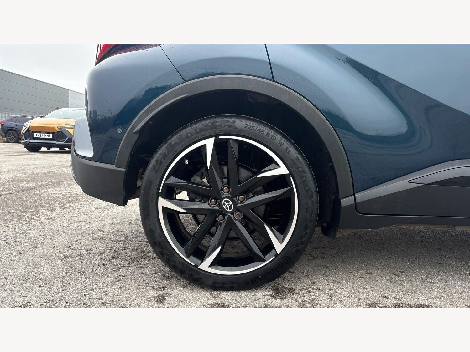 Used Toyota C-HR 2023 for sale - 77908906: Photo 20