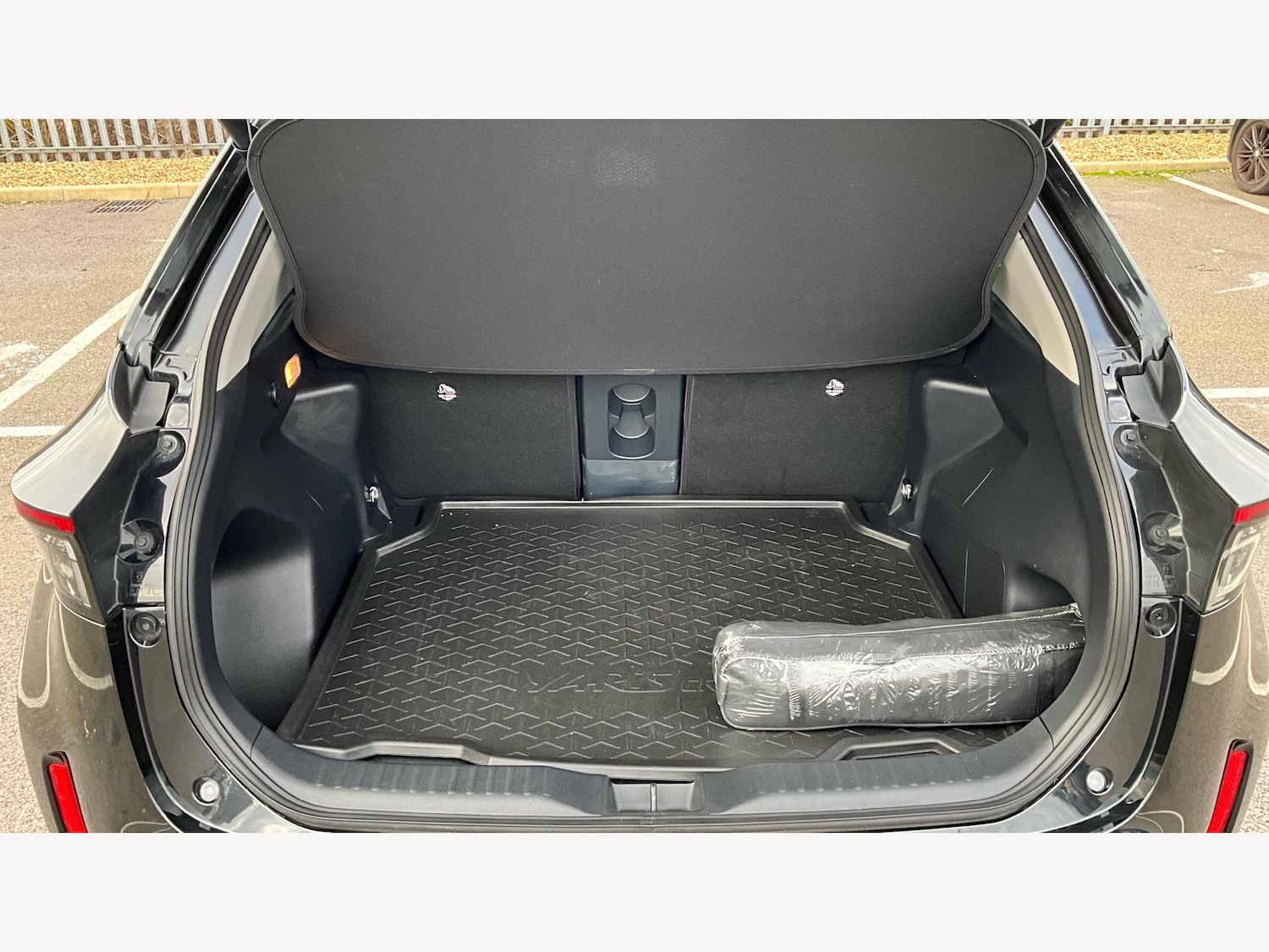 Used Toyota Yaris Cross 2024 for sale - 77057329: Photo 16