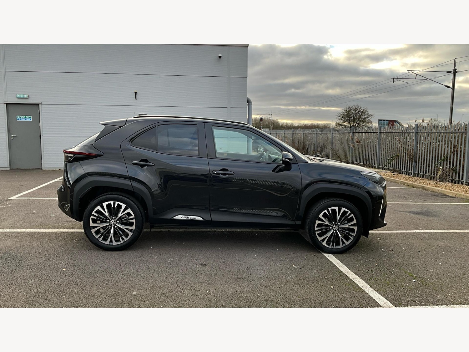 Used Toyota Yaris Cross 2024 for sale - 77057329: Photo 18