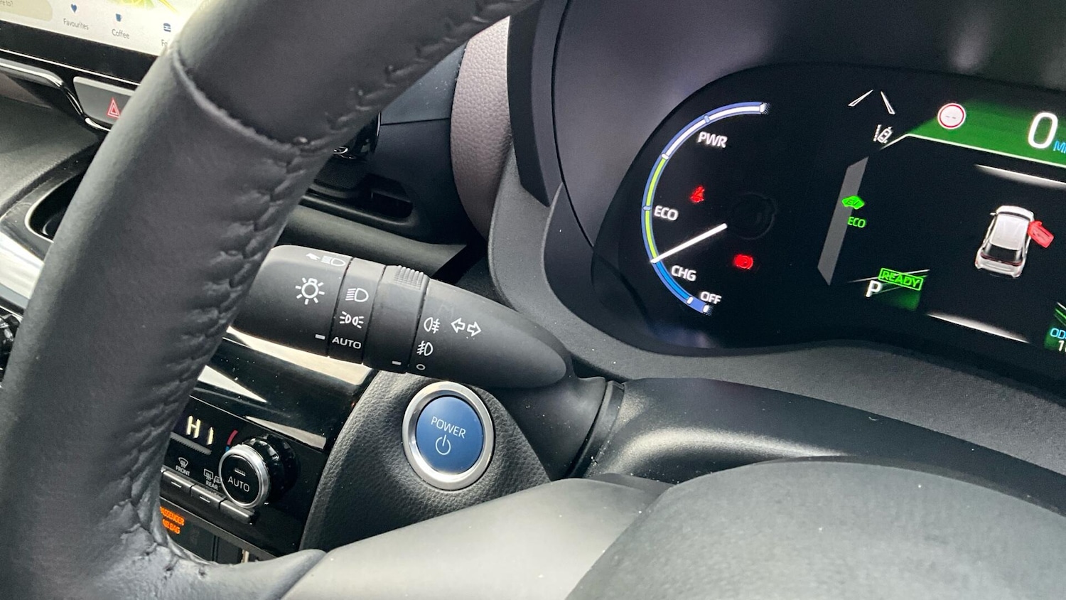 Used Toyota Yaris Cross 2024 for sale - 77057329: Photo 35