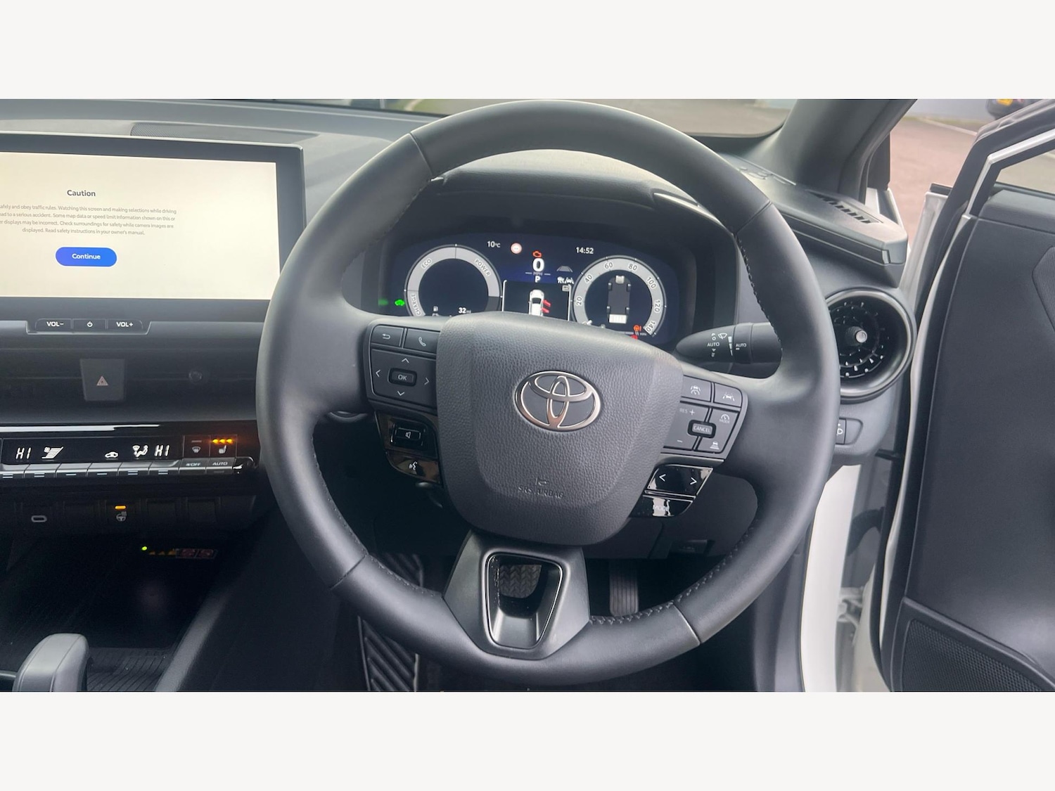 Used Toyota C-HR 2024 for sale - 77344703: Photo 10