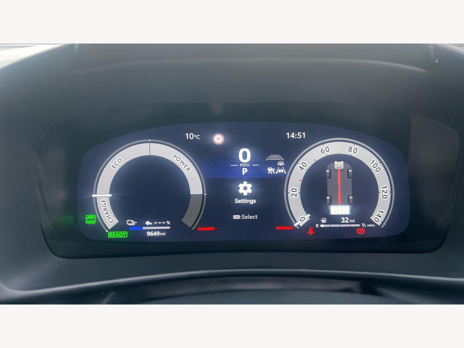 Used Toyota C-HR 2024 for sale - 77344703: Photo 11