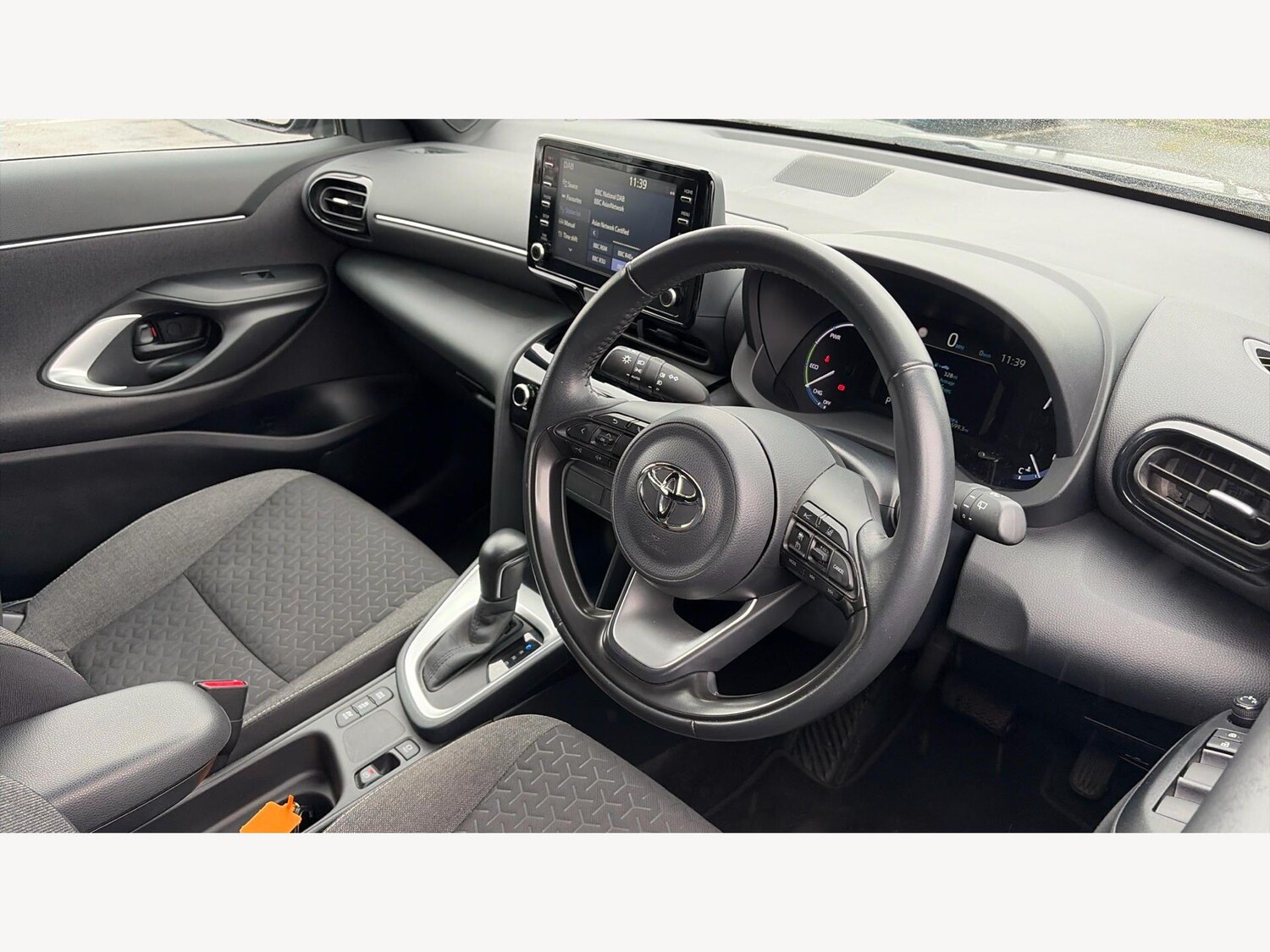 Used Toyota Yaris Cross 2023 for sale - 77799399: Photo 13