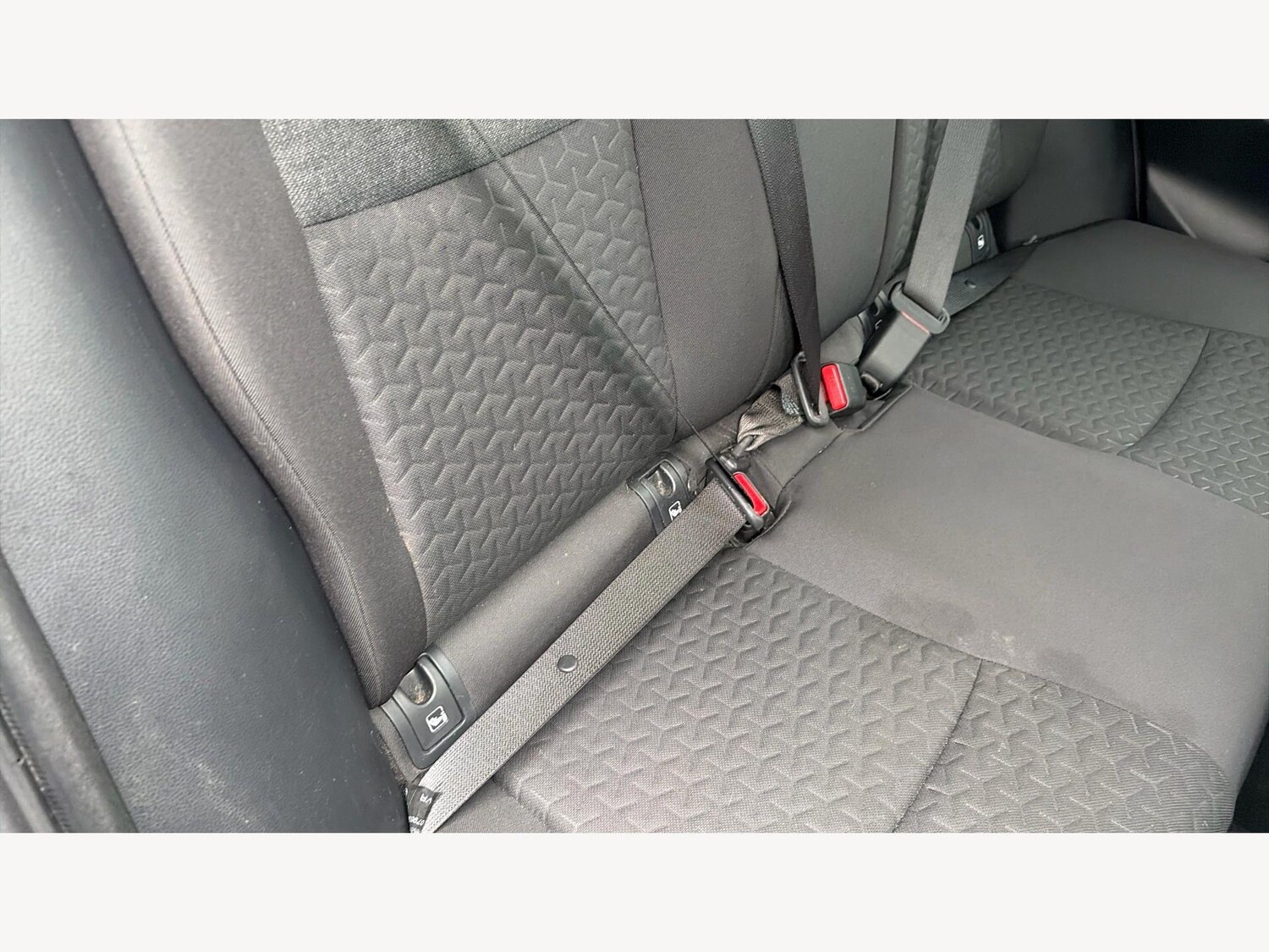 Used Toyota Yaris Cross 2023 for sale - 77799399: Photo 27