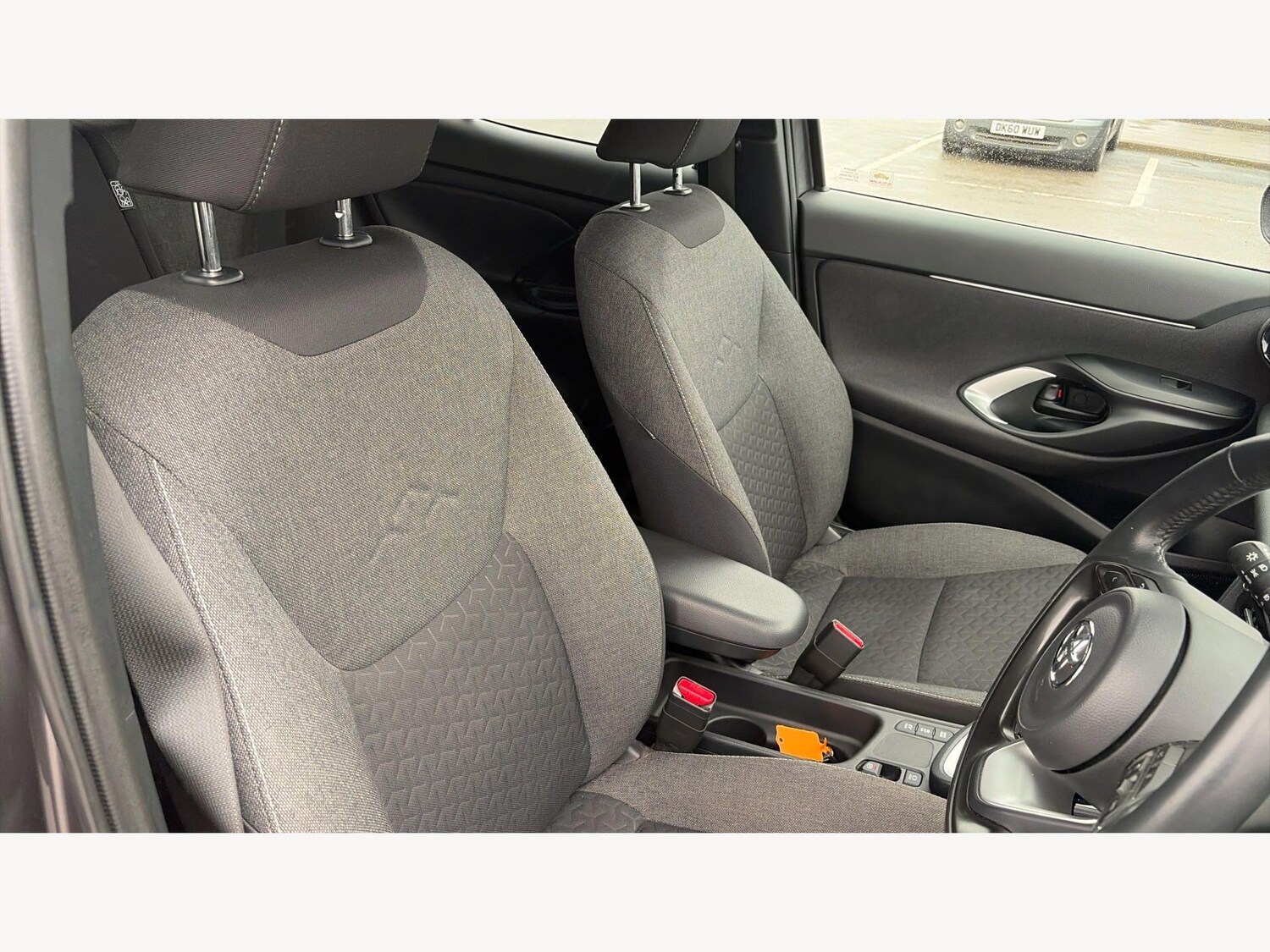 Used Toyota Yaris Cross 2023 for sale - 77799399: Photo 31