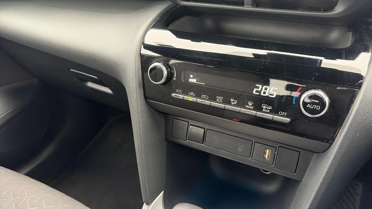 Used Toyota Yaris Cross 2023 for sale - 77799399: Photo 36