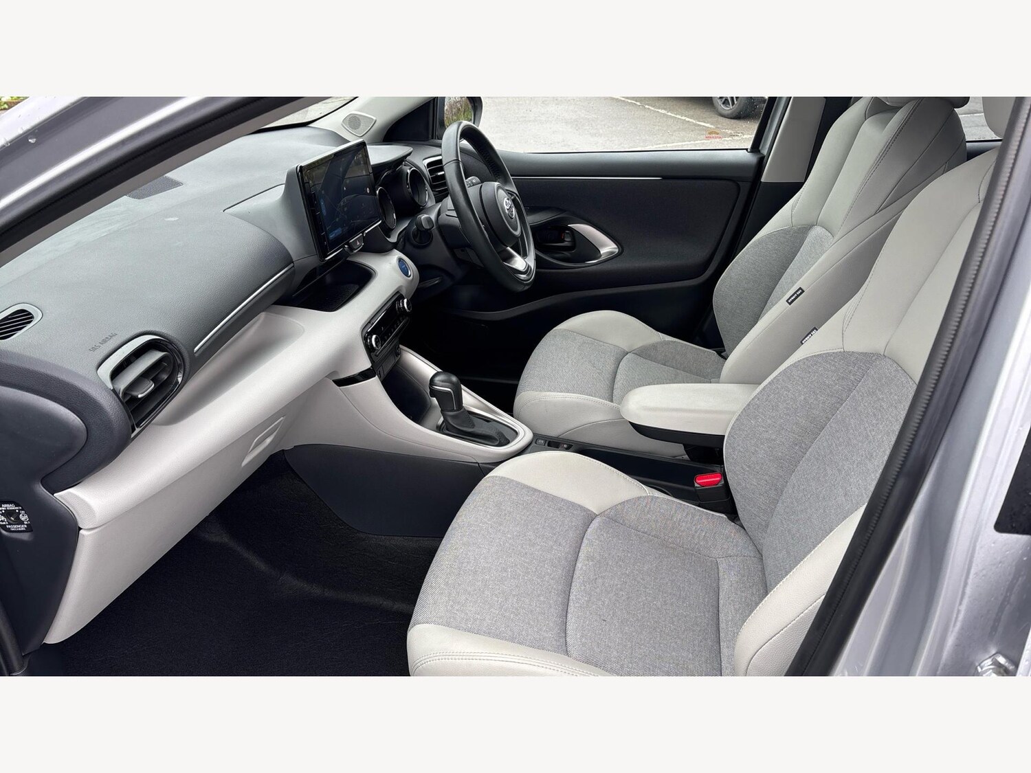 Used Toyota Yaris 2023 for sale - 76457994: Photo 12