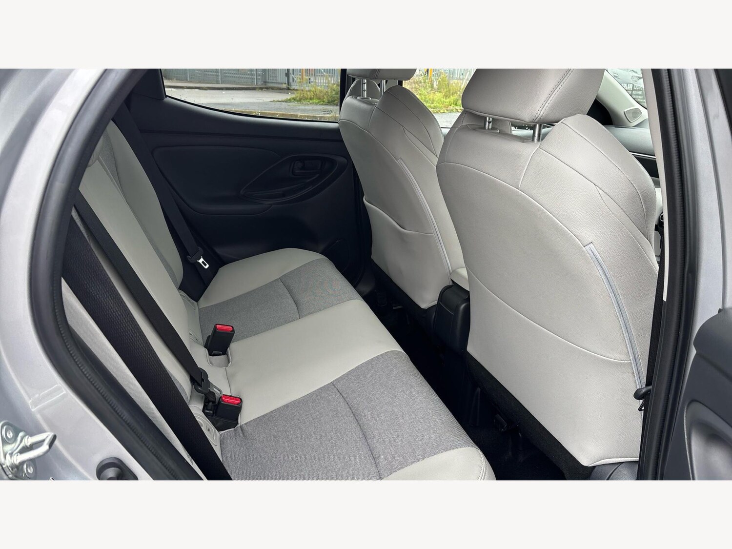 Used Toyota Yaris 2023 for sale - 76457994: Photo 14