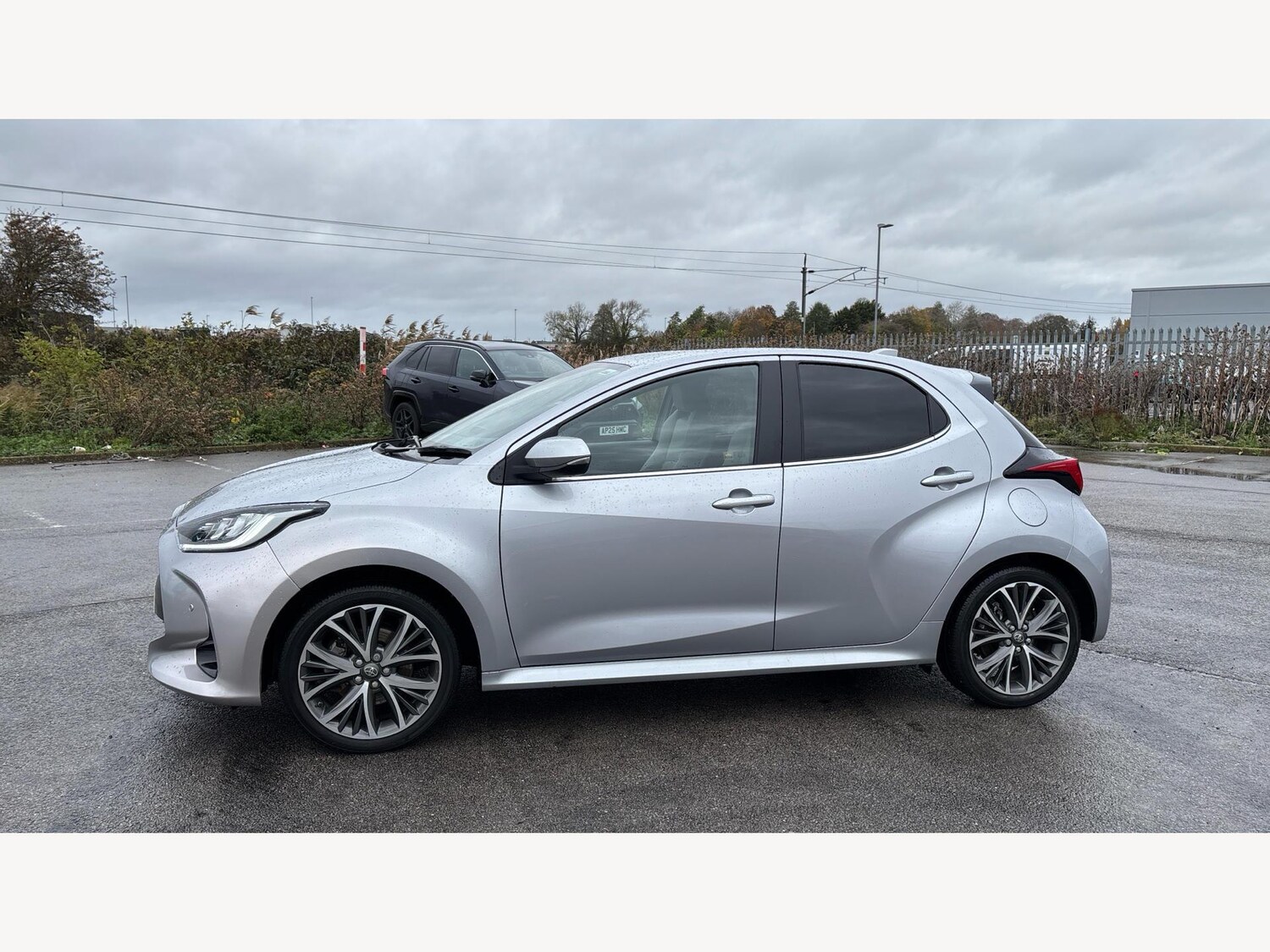 Used Toyota Yaris 2023 for sale - 76457994: Photo 19