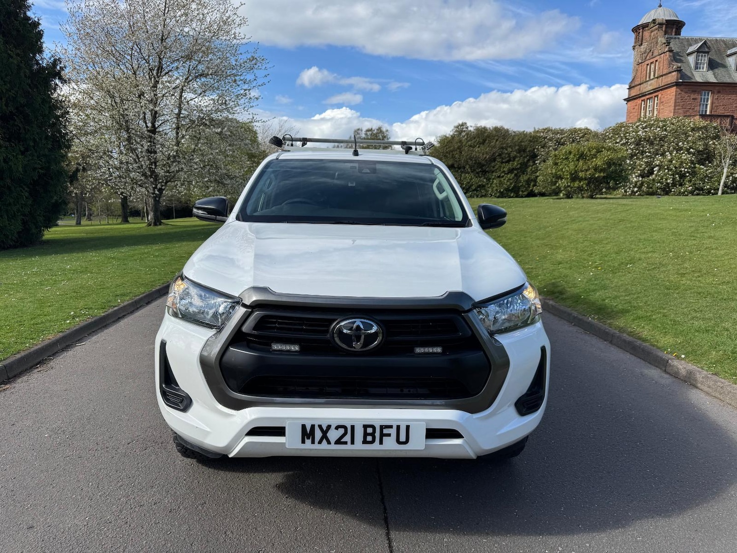 Used Toyota Hilux 2021 for sale - 76652799: Photo 2