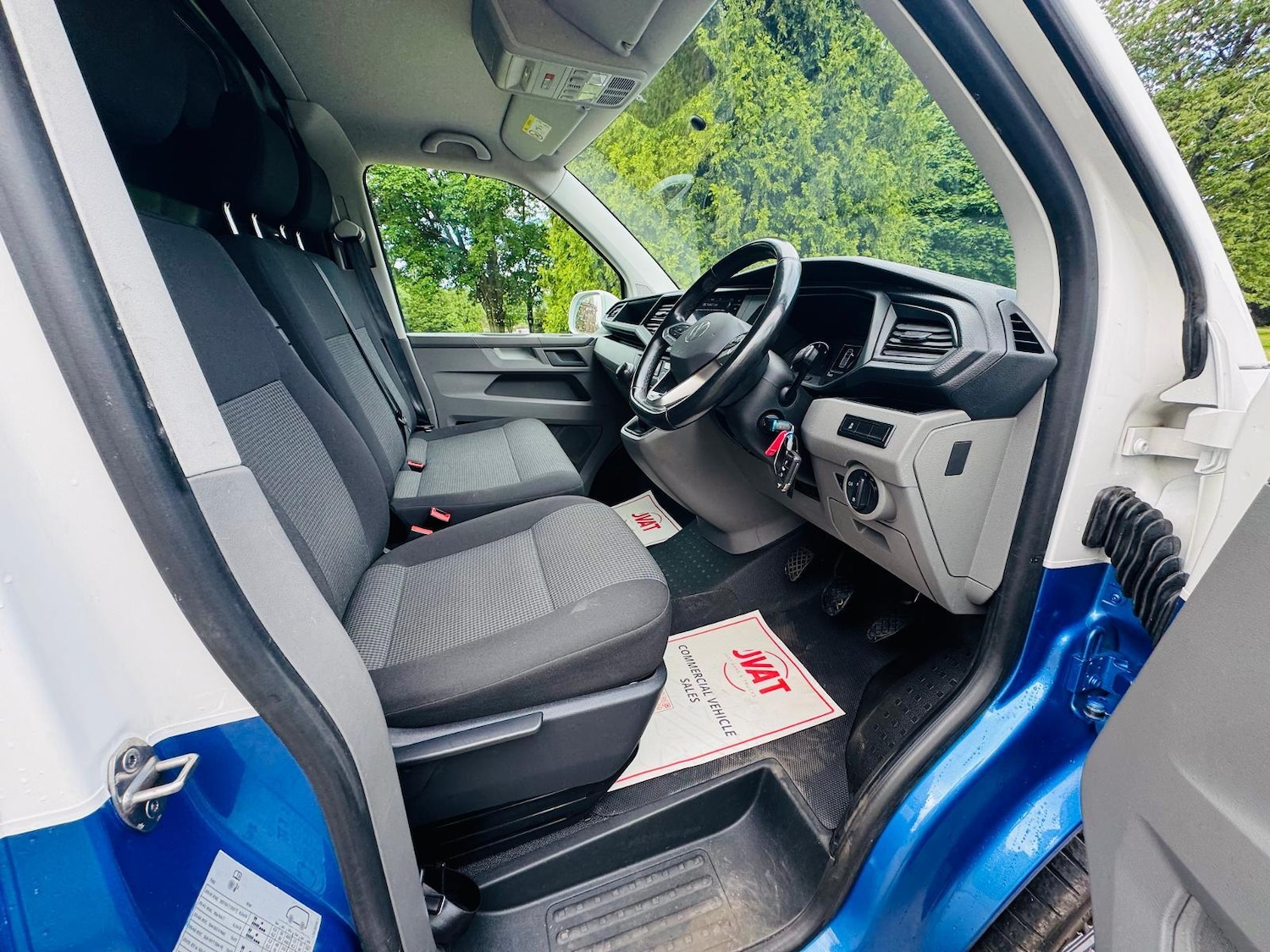 Used Volkswagen Transporter 2021 for sale - 76652803: Photo 14