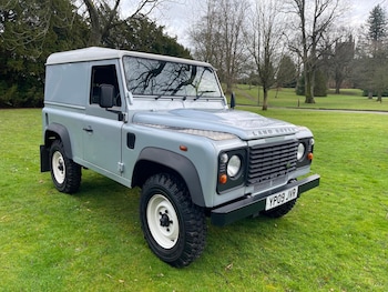 Used Land Rover Defender 2009 for sale - 76652792: Photo