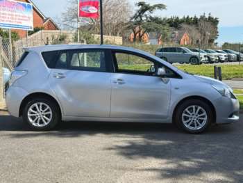 Used Toyota Verso 2011 for sale - 74816814: Photo