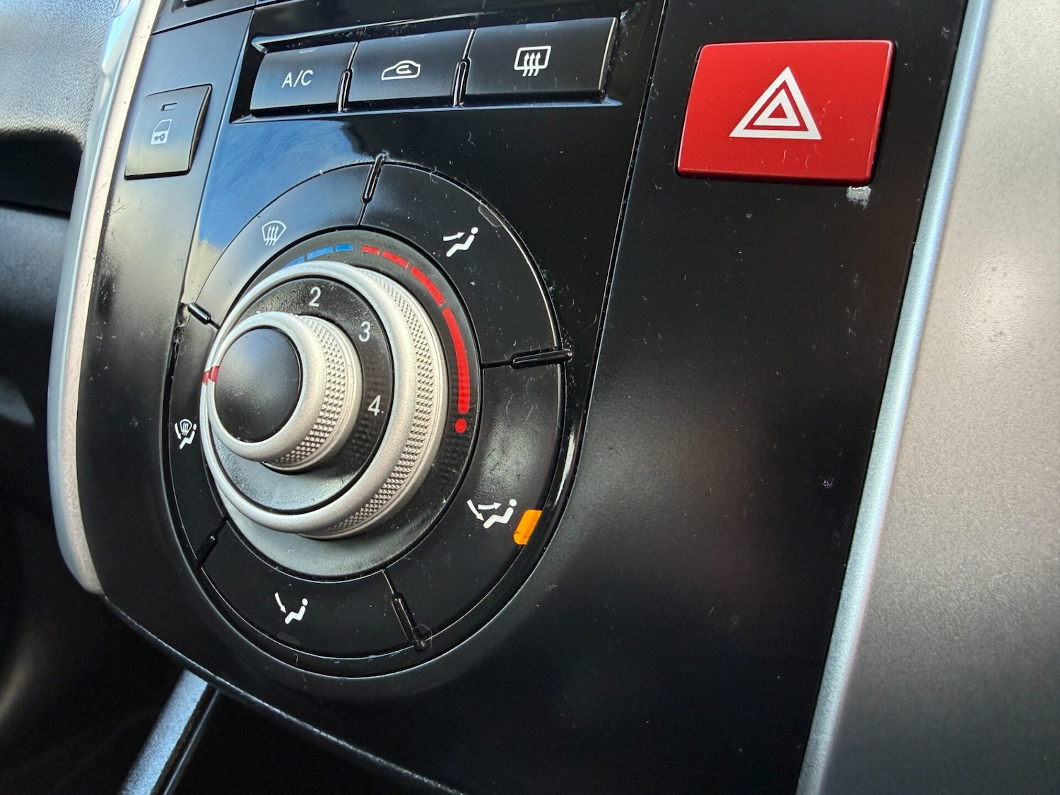 Used Kia Venga 2013 for sale - 76171641: Photo 21