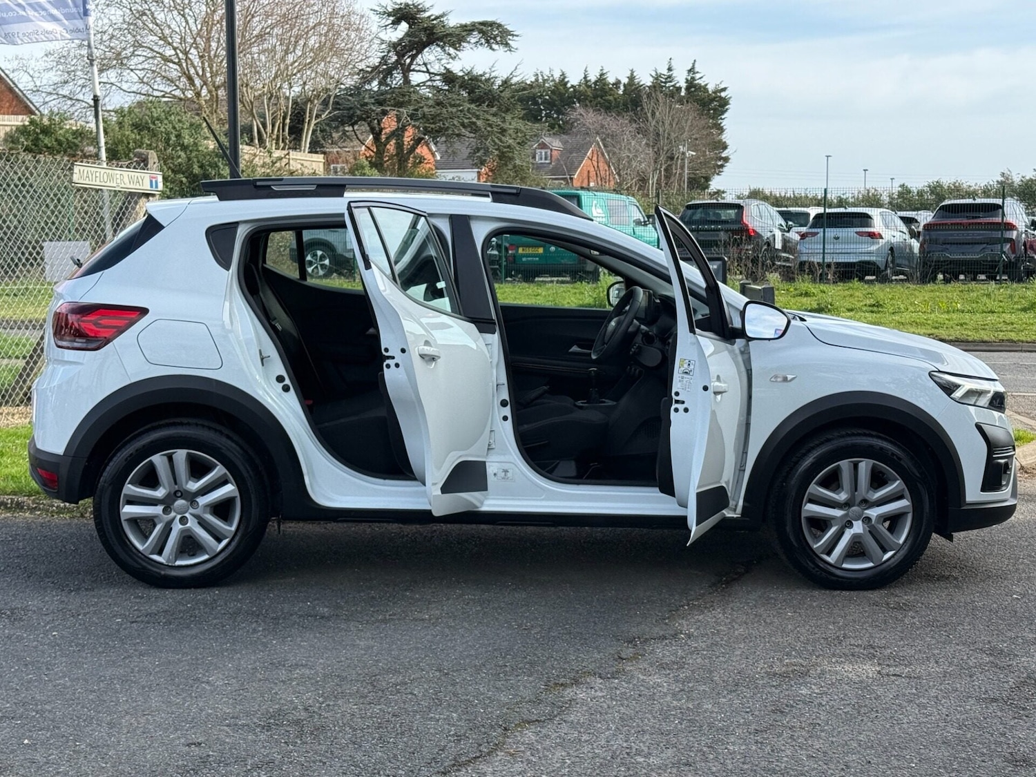 Used Dacia Sandero Stepway 2023 for sale - 77917398: Photo 3