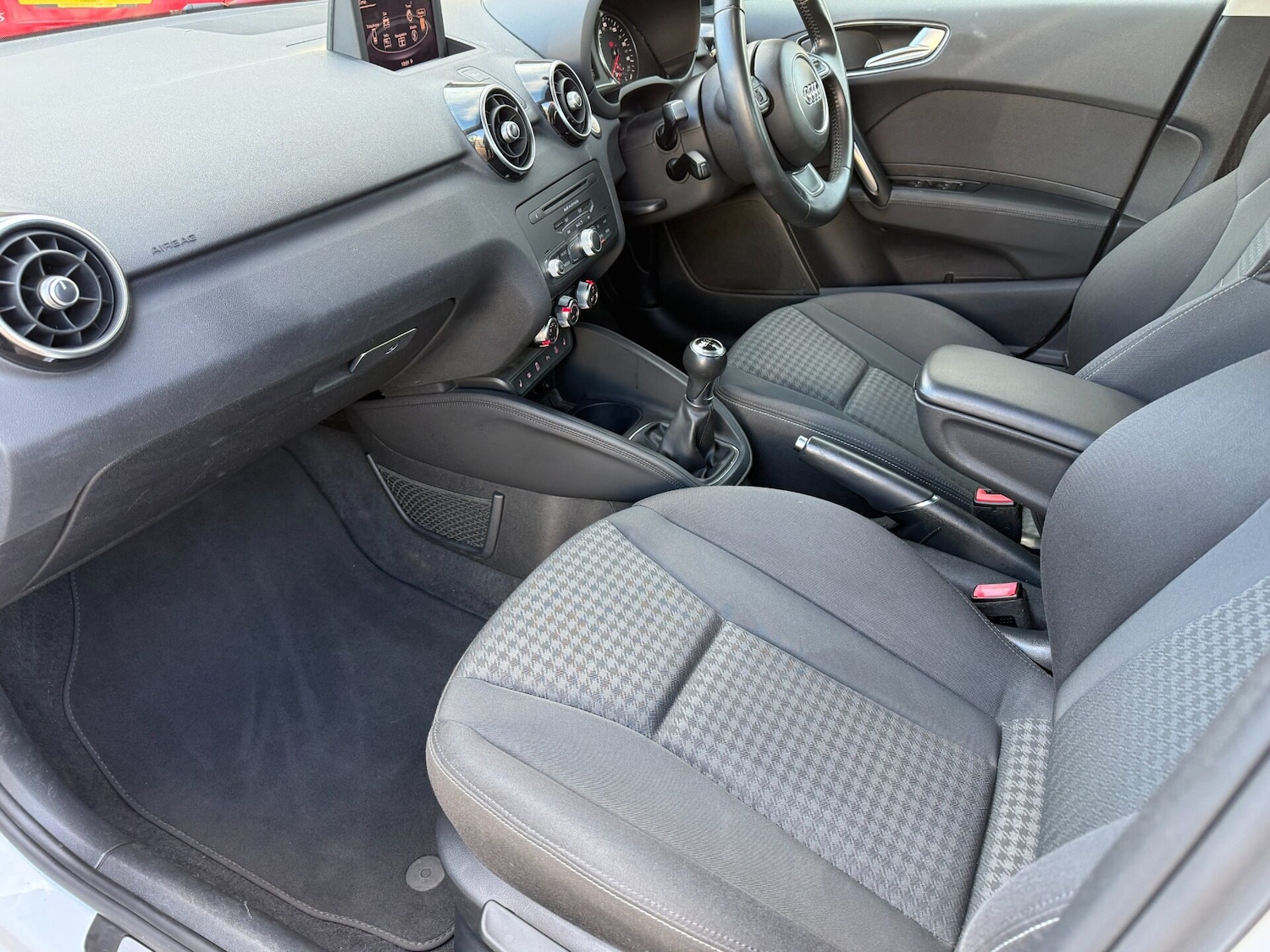 Used Audi A1 2013 for sale - 76692944: Photo 30