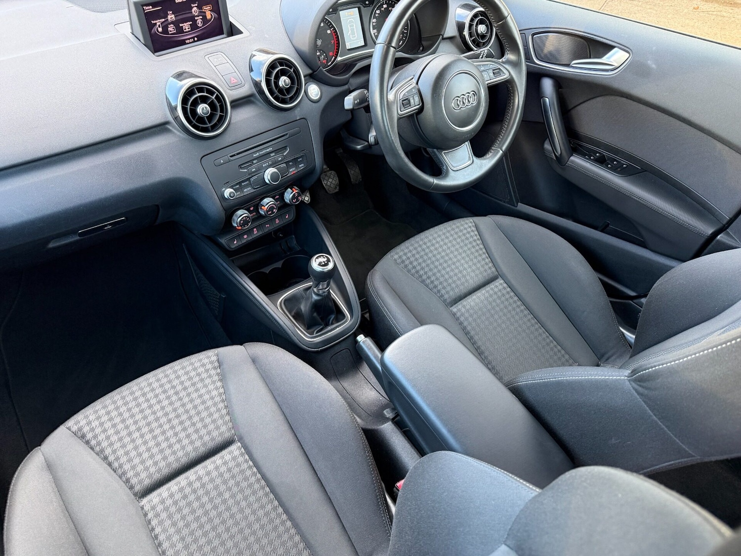 Used Audi A1 2013 for sale - 76692944: Photo 43