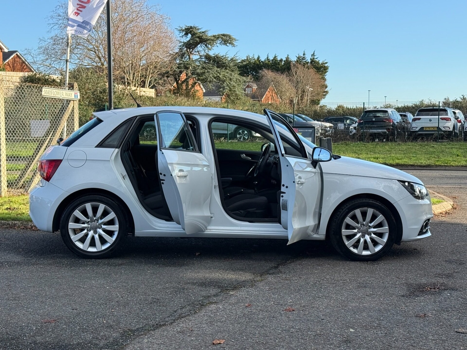 Used Audi A1 2013 for sale - 76692944: Photo 6