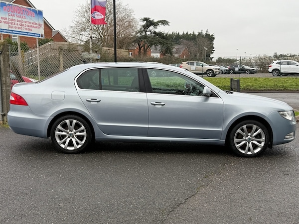 Used Skoda Superb 2012 for sale - 73593009: Photo 2