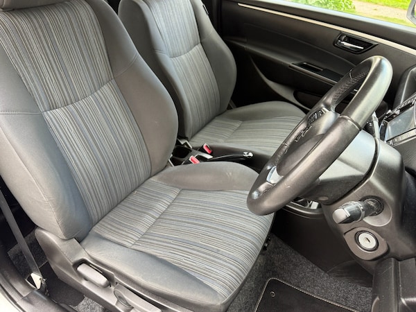 Used Suzuki Swift 2015 for sale - 76264515: Photo 12