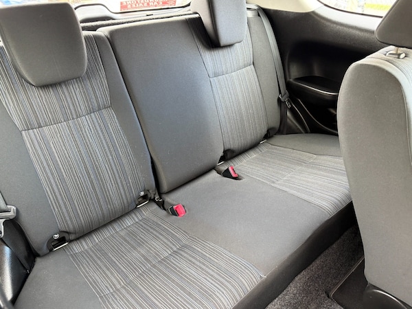 Used Suzuki Swift 2015 for sale - 76264515: Photo 25